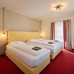 Bed and Breakfast Boutique House Happyellow Σάαλμπαχ-Χίντεργκλεμ