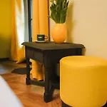 Boutique House Happyellow Bed and Breakfast