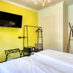Bed and Breakfast Boutique House Happyellow 3*