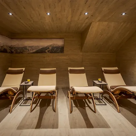 Bed & Breakfast Boutique House Happyellow Saalbach-Hinterglemm