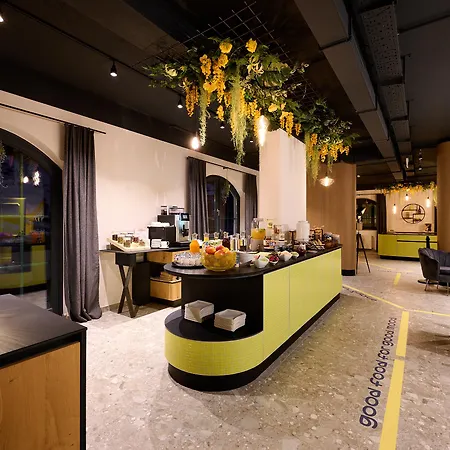 Boutique House Happyellow Bed & Breakfast 3*