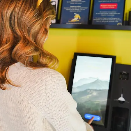 Boutique House Happyellow