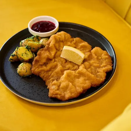 Boutique House Happyellow