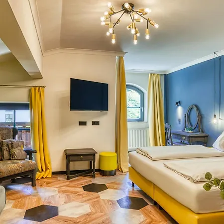 Bed & Breakfast Boutique House Happyellow 3*