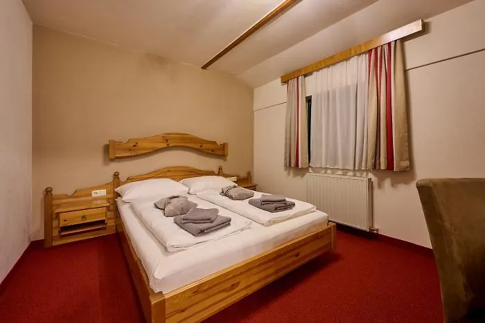 Boutique House Happyellow Saalbach, Inkl Jokercard Couette-café Saalbach-Hinterglemm