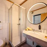 Boutique House Happyellow Bed & Breakfast 3*
