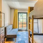 Boutique House Happyellow