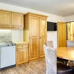 Alojamento de Acomodação e Pequeno-almoço Boutique House Happyellow 3*
