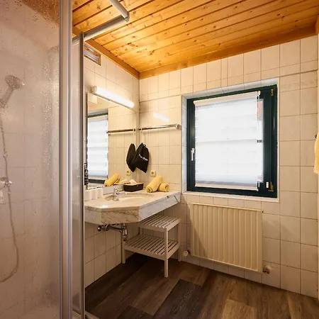 Bed & Breakfast Boutique House Happyellow