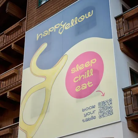Bed & Breakfast Boutique House Happyellow Saalbach-Hinterglemm