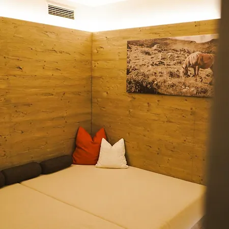 Boutique House Happyellow Bed & Breakfast 3*