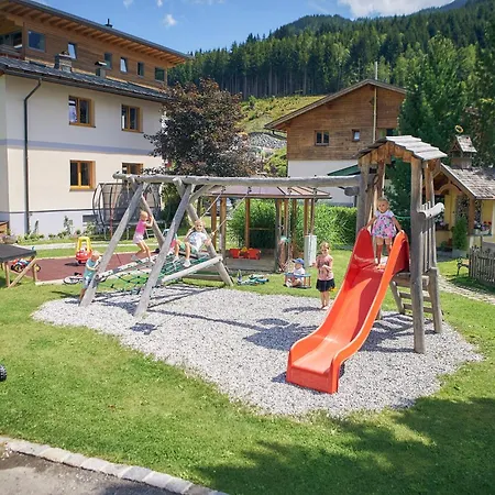 Boutique House Happyellow Bed & Breakfast 3*