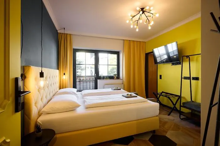 Boutique House Happyellow 3*